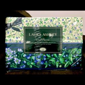 Laura Ashley Home BRAMBLE vintage twin flat sheet